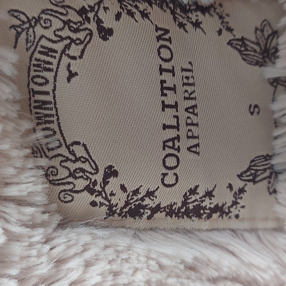 Jacket - Picture 2 of 7